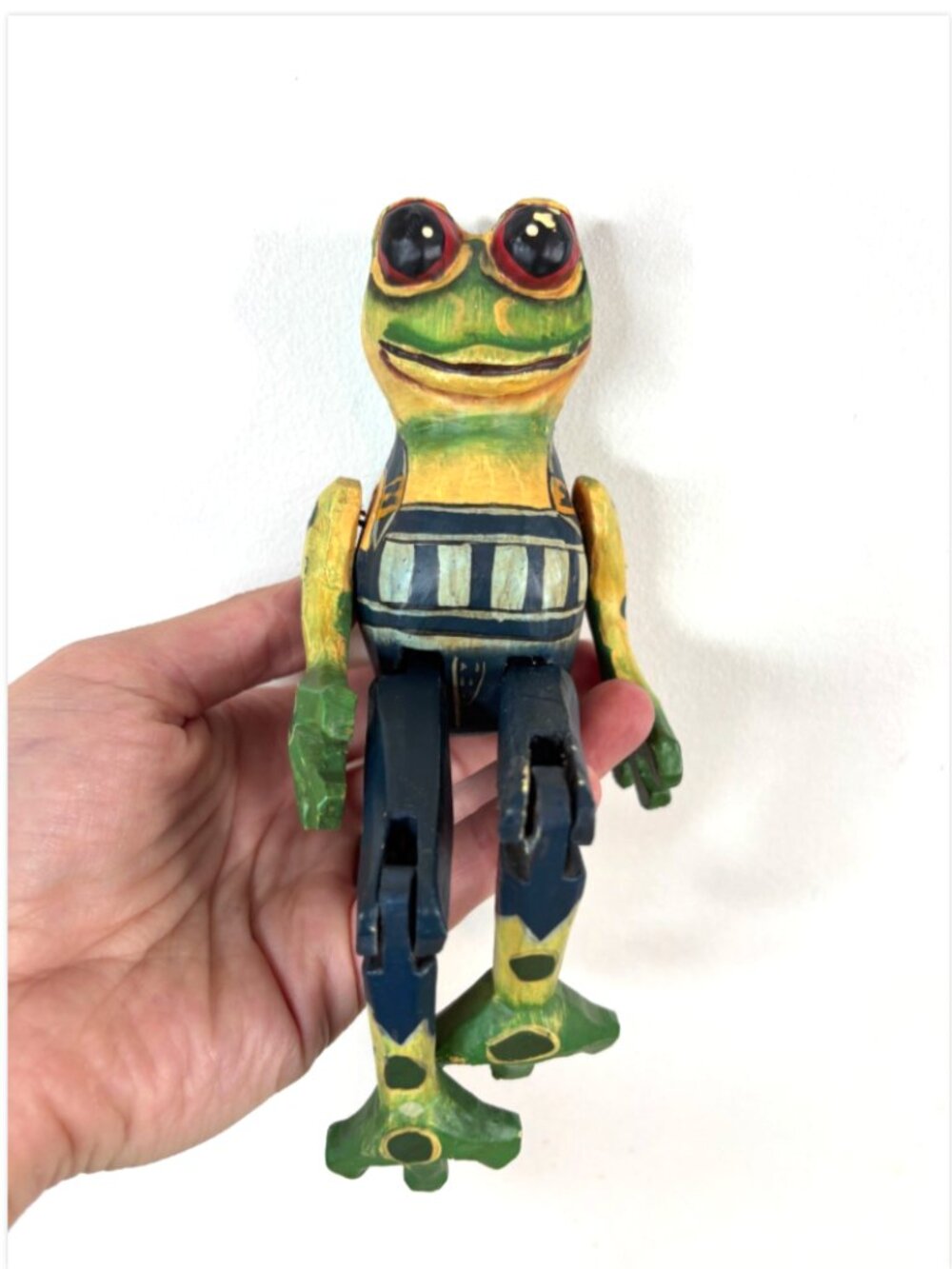Shelf Sitter Green Tree Frog Statue Hand Painted Carved Wood Wooden 9” Folk Art